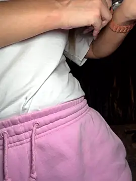 Show modela Strongqueen na web-kameri