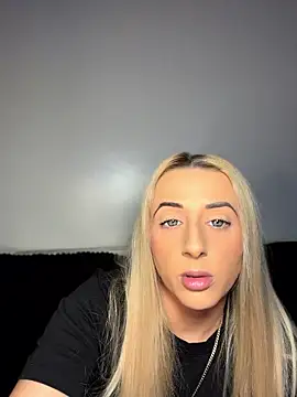 Strongqueen: вебкам-шоу