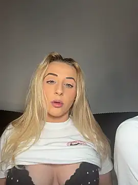 Strongqueen webkamerás műsora