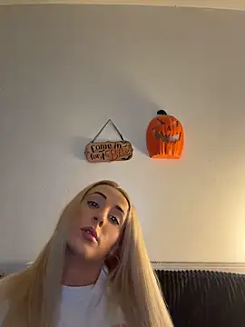 Strongqueen Pertunjukan Webcam