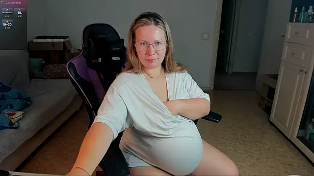 Pregnantariana: διαδικτυακό σόου στην κάμερα