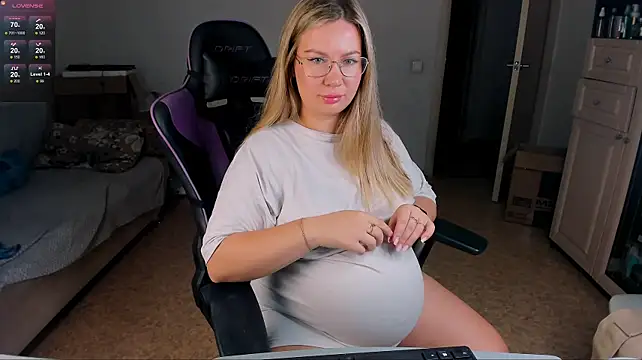 צ'אט XXX בשידור חי של Pregnantariana
