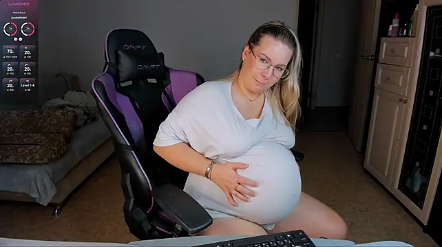 Pregnantariana: онлайн-секс-чат