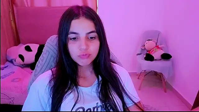 חדר צ'אט בשידור חי של _elenna