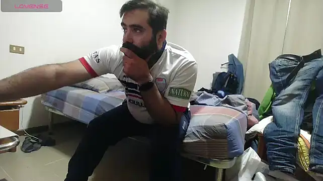 Attila985 Show Webcam