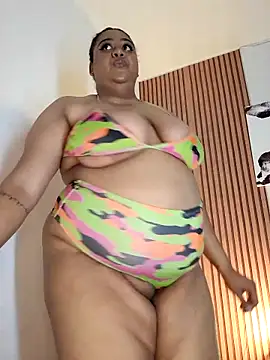 Show modela BiancaFollerach na web-kameri
