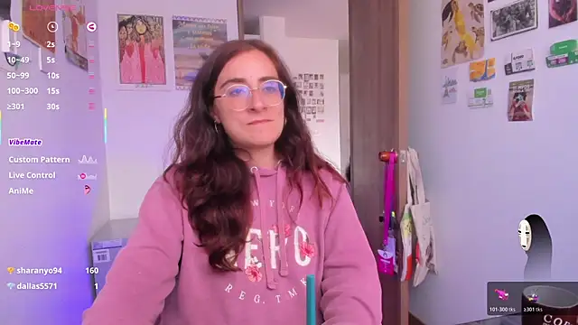 linda_giggle: δωμάτιο απευθείας συνομιλίας