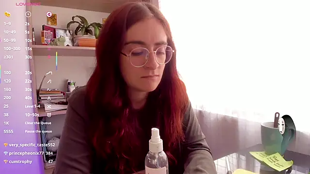 Chat +18 de linda_giggle ao vivo