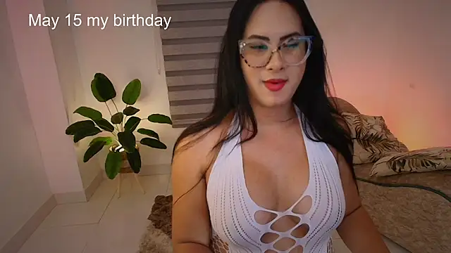 Rashell-Zepol Show in webcam