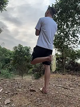 Naughty___asian 在線直播表演