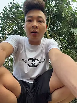 Pokazy przed kamerką – Naughty___asian