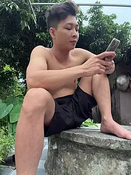 Show modela Naughty___asian na web-kameri