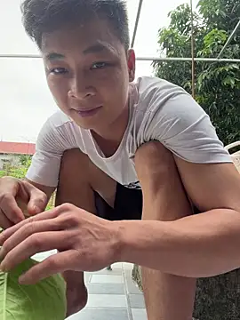 Naughty___asian Webcam-Show