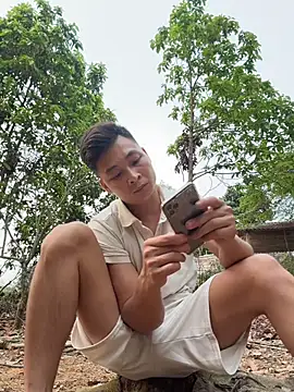 Pokazy przed kamerką – Naughty___asian