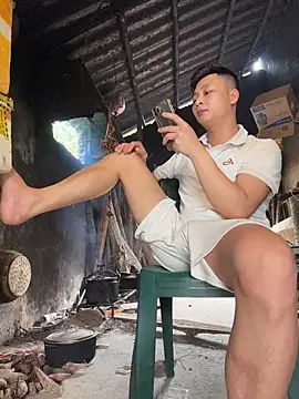 Pokazy przed kamerką – Naughty___asian