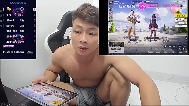 Pokazy przed kamerką – Naughty___asian
