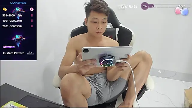 Naughty___asian Webcam show