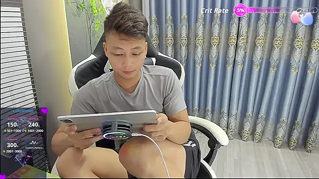 Naughty___asian Webcam Show