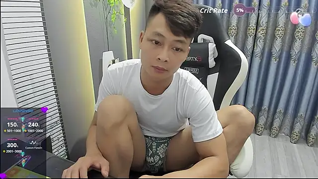 Naughty___asian Pertunjukan Webcam