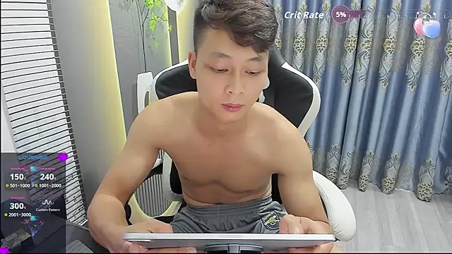 Naughty___asian 网络视讯表演