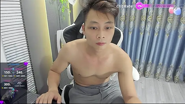 Naughty___asian 网络视讯表演