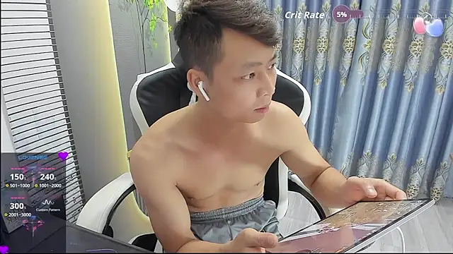 Naughty___asian Show Webcam