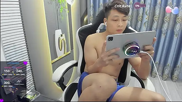 Naughty___asian 网络视讯表演