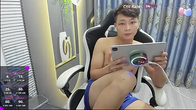Naughty___asian 网络视讯表演