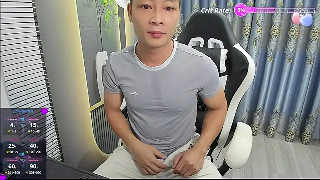 Show modela Naughty___asian na web-kameri