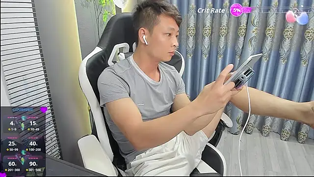 Naughty___asian Show in webcam