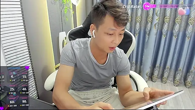Naughty___asian 网络视讯表演
