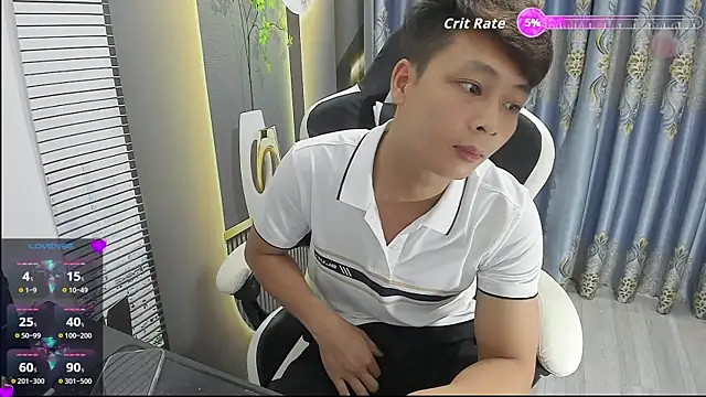 Naughty___asian 在線直播表演