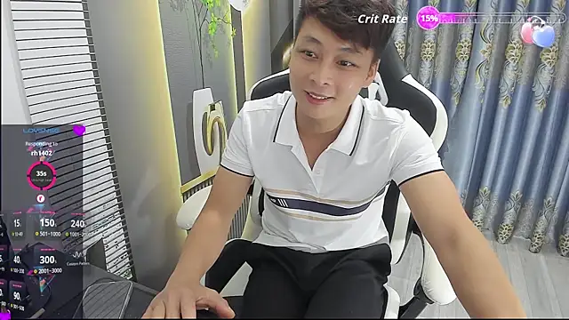 Naughty___asianのウェブカメラショー