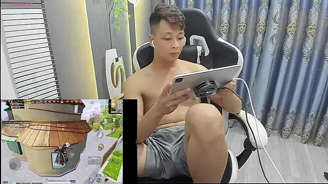 Naughty___asianのウェブカメラショー