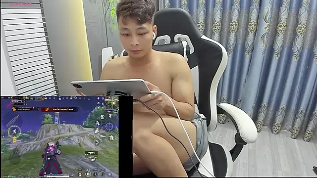Naughty___asian webkamerás műsora