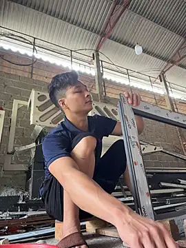 Naughty___asian: διαδικτυακό σόου στην κάμερα