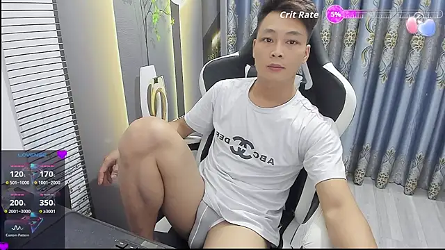Naughty___asian 网络视讯表演
