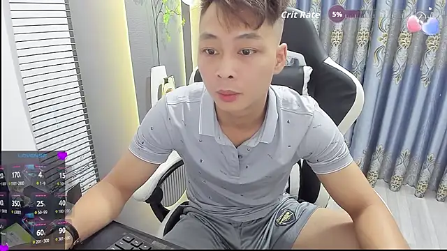 Naughty___asian 网络视讯表演