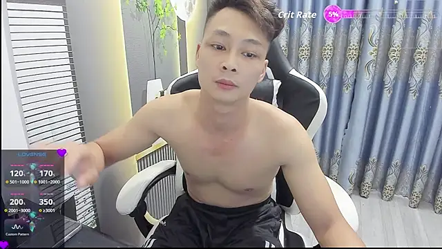 Naughty___asian Show Webcam