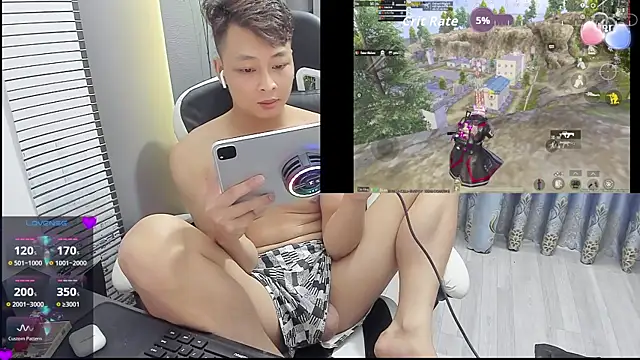 Naughty___asian 在線直播表演