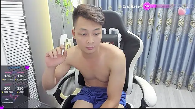 Naughty___asianのウェブカメラショー