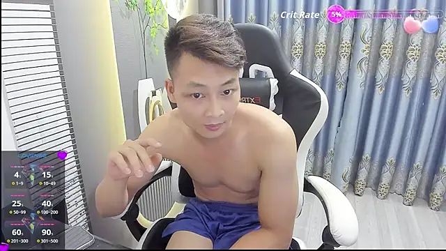 Naughty___asianのウェブカメラショー