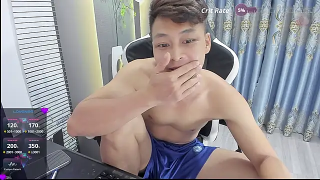 Naughty___asianのウェブカメラショー