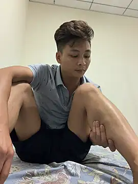Naughty___asian Adlı Modelin Web Kamerası Şovu