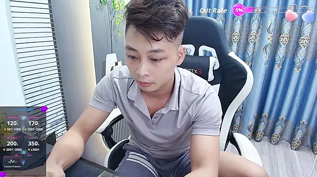 Naughty___asian 在線直播表演