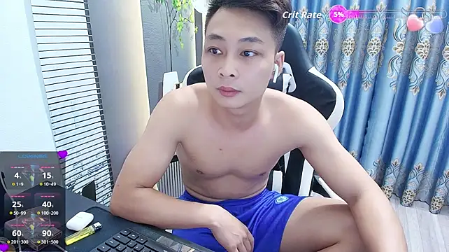 Naughty___asian Show Webcam