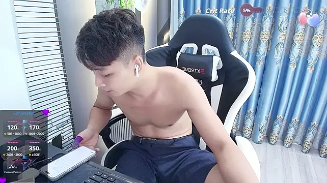 Naughty___asiann Webbikameraesitys
