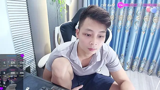 Naughty___asian Show Webcam