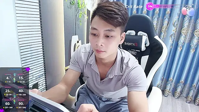 Naughty___asian 在線直播表演