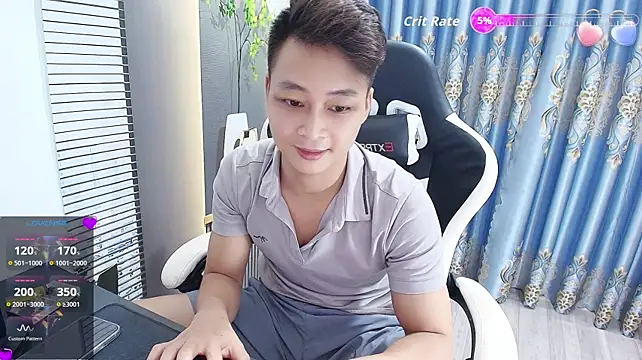 Naughty___asianのウェブカメラショー